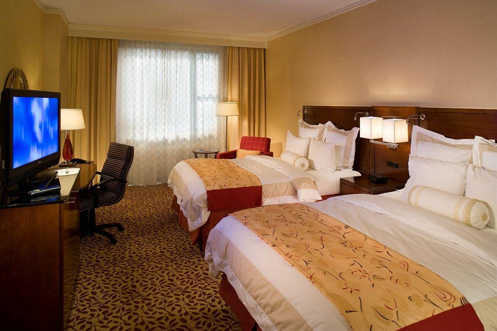 Courtyard By Marriott Chicago At Medical District-Uic Otel Dış mekan fotoğraf