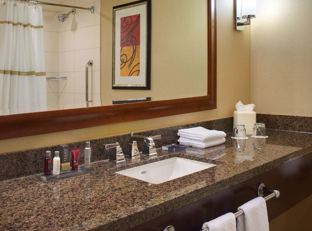 Courtyard By Marriott Chicago At Medical District-Uic Otel Dış mekan fotoğraf